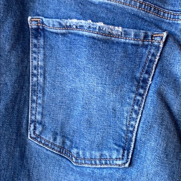 Extra High-Rise Loose Relaxed Distressed Jean - Picture 10 of 16